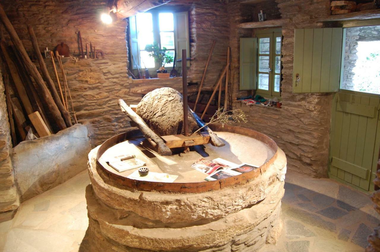 Cyclades Olive Museum's Guest House Pitrofos Exterior foto