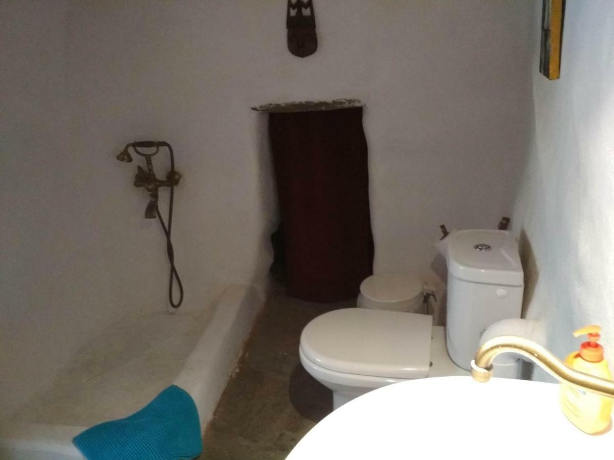 Cyclades Olive Museum's Guest House Pitrofos Exterior foto